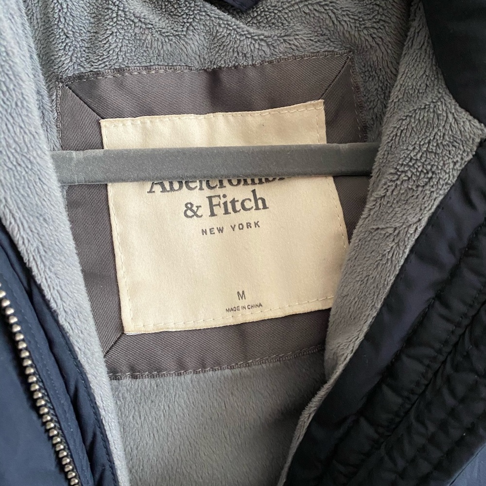 Abercrombie and Fitch Vest - Picture 3 of 3